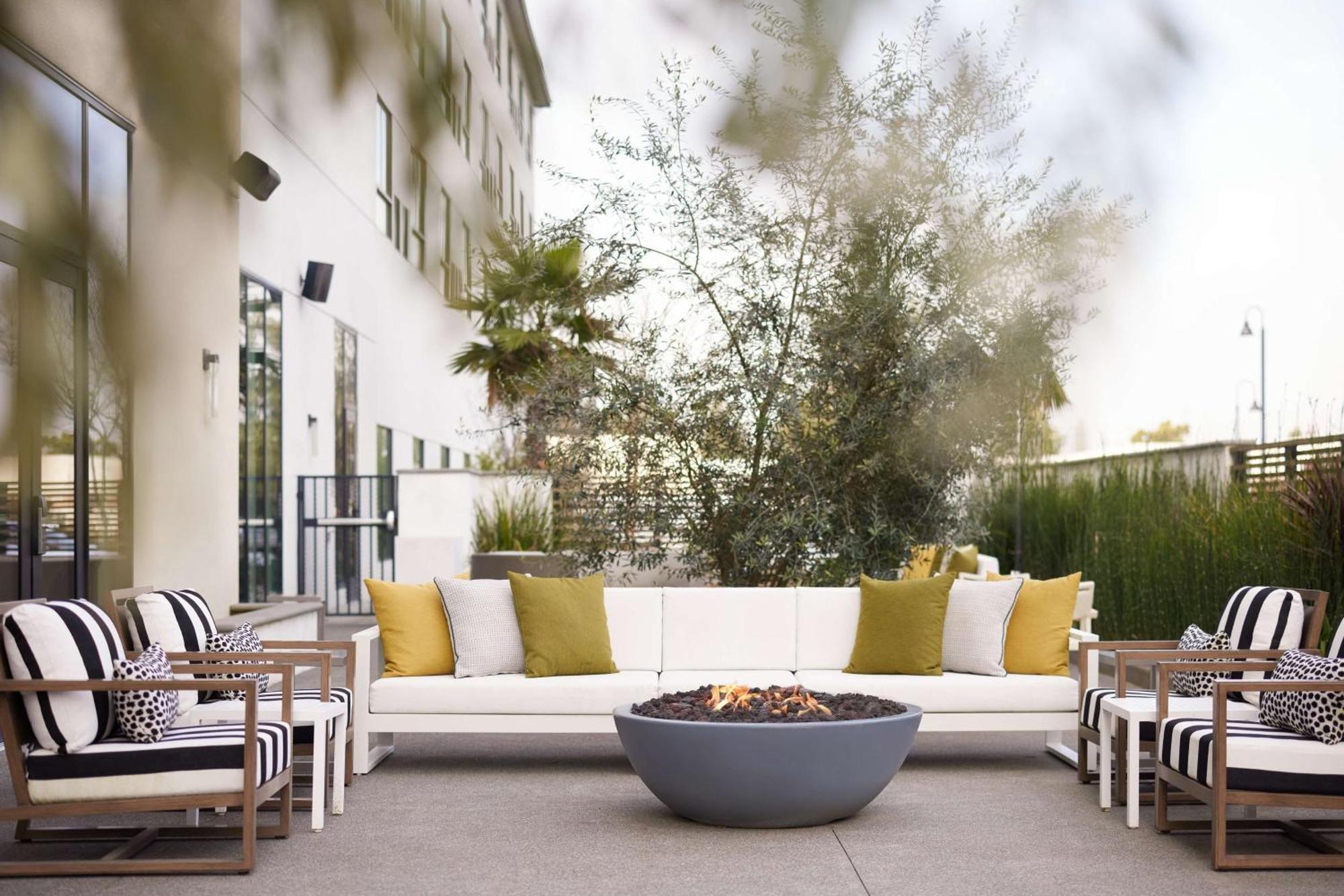 Hotel Centro Sonoma Wine Country, Tapestry Collection Hilton روهنيرت بارك المظهر الخارجي الصورة